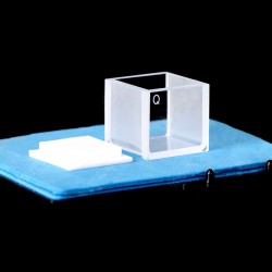 Quartz Tank, Large Cuvette, with Lid, 20mm Pathlength, 8 mL, Fused, QG24115-2